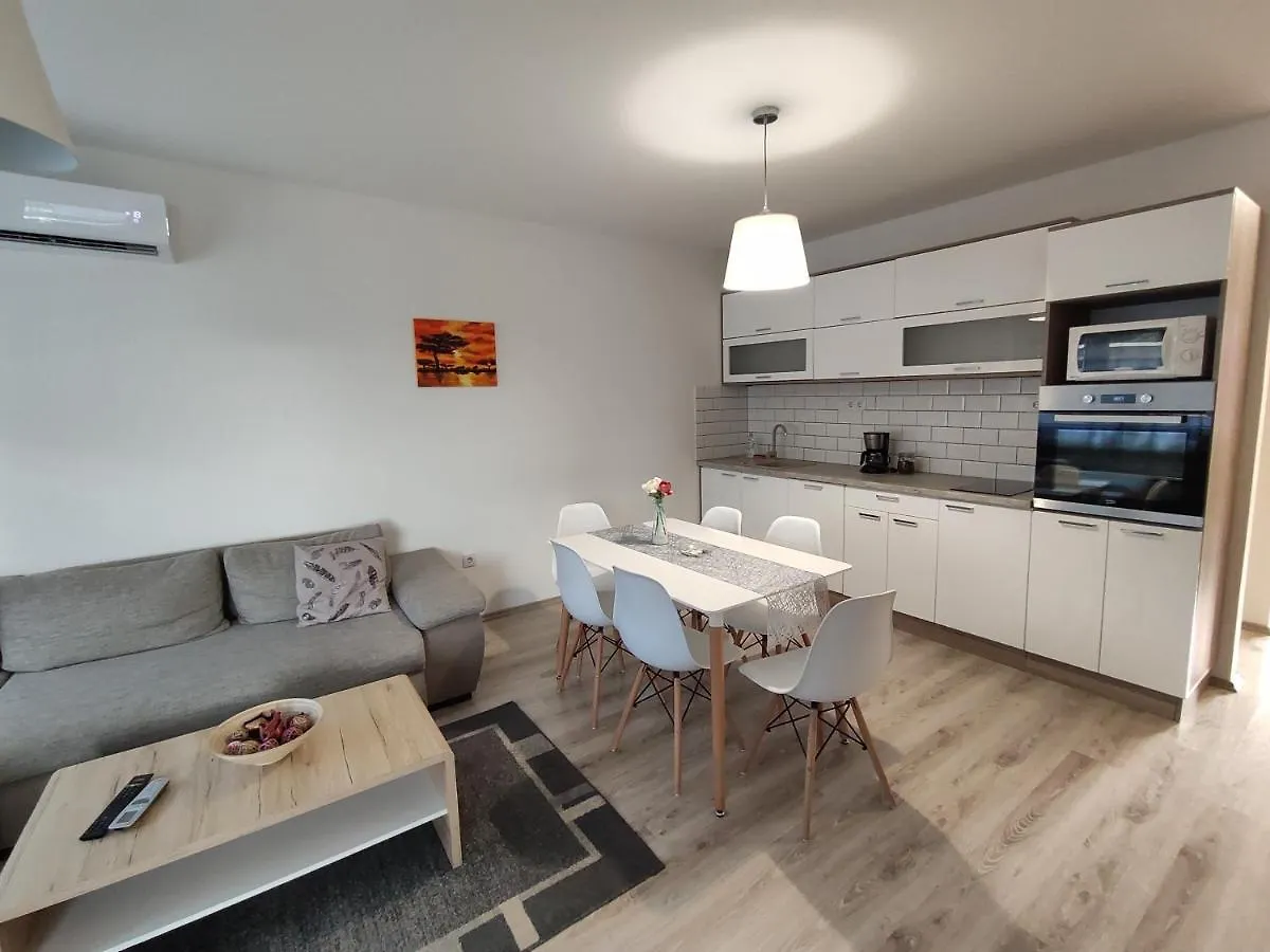 Hatvan Corner Apartments Debreţin Ungaria